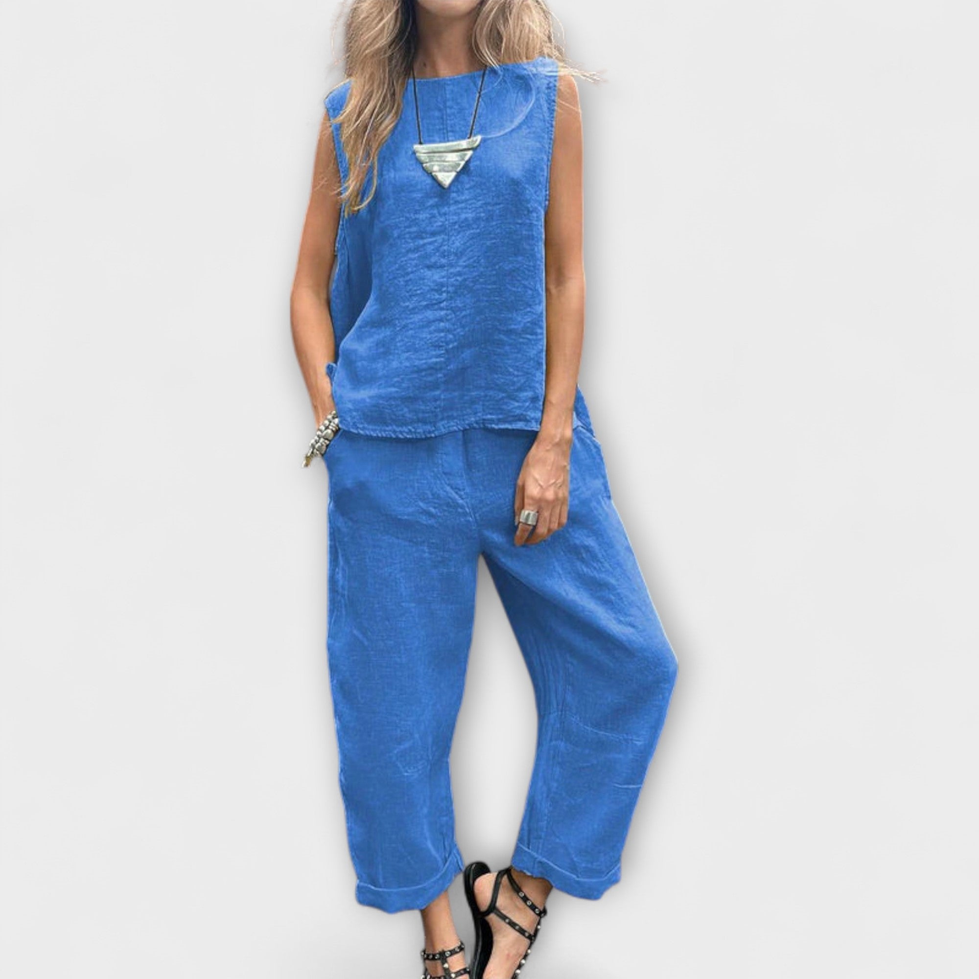 Jennifer  ｜Uvoľnený outfit z bavlny a ľanu