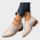 Veronika – Elegantné Slip-On Topánky s Nízkych Opätkom